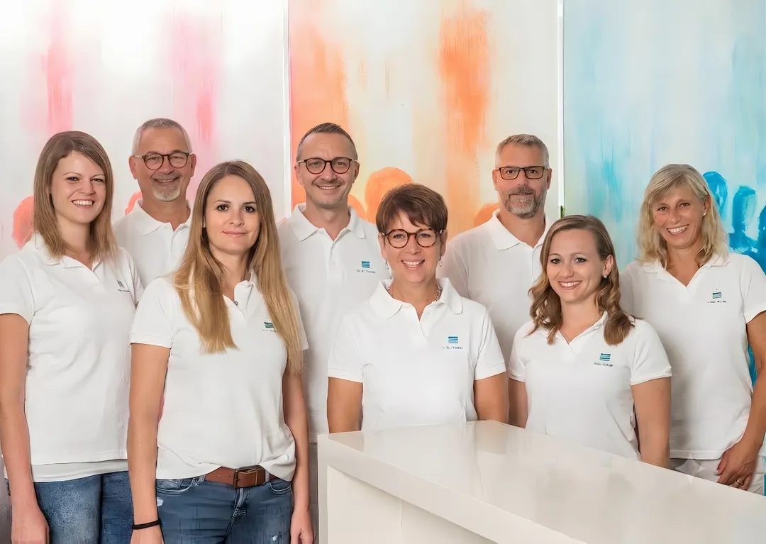 Il team dell'Urologie Zentrum Hergiswil alla reception dello studio